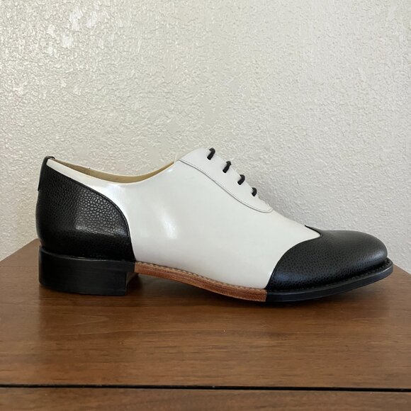 Office of Angela Scott, Mr. Evans Wingtip WEU 39, US 8, Oxford Black and White - Picture 7 of 10